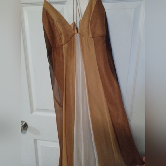 100 % Silk Colour Block Spaghetti strap backless dress - Picture 5 of 6